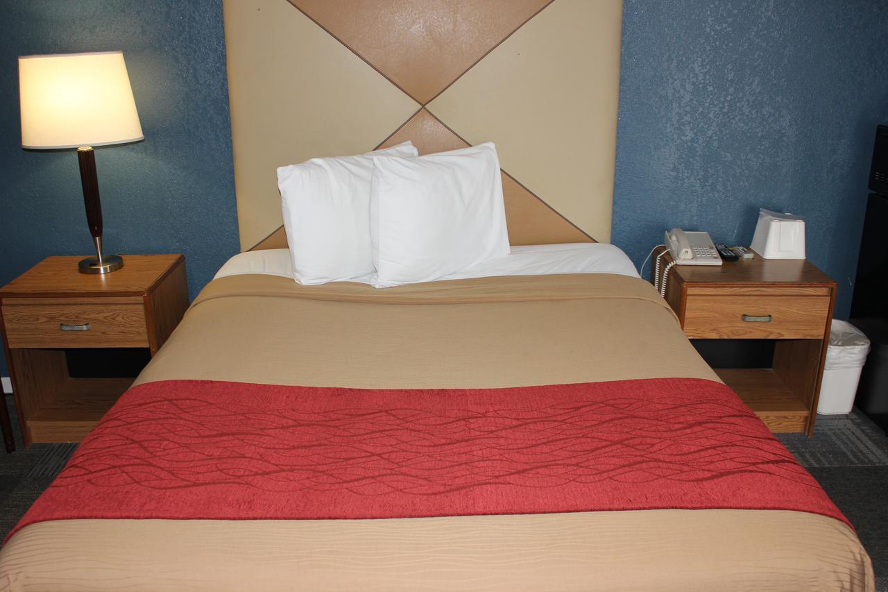 Econo Lodge Оскалуса  Екстер'єр фото